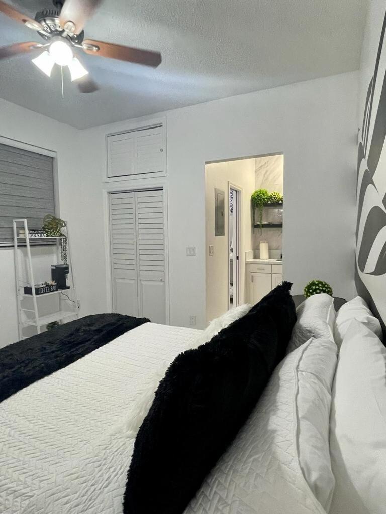 Cozy Studio, Prime Location, Remodeled, 1 Parking West Palm Beach Ngoại thất bức ảnh